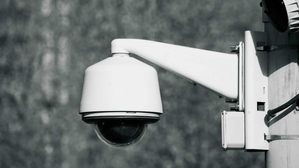 Detalle de una cámara de videovigilancia exterior. Fotografía ilustrativa.
